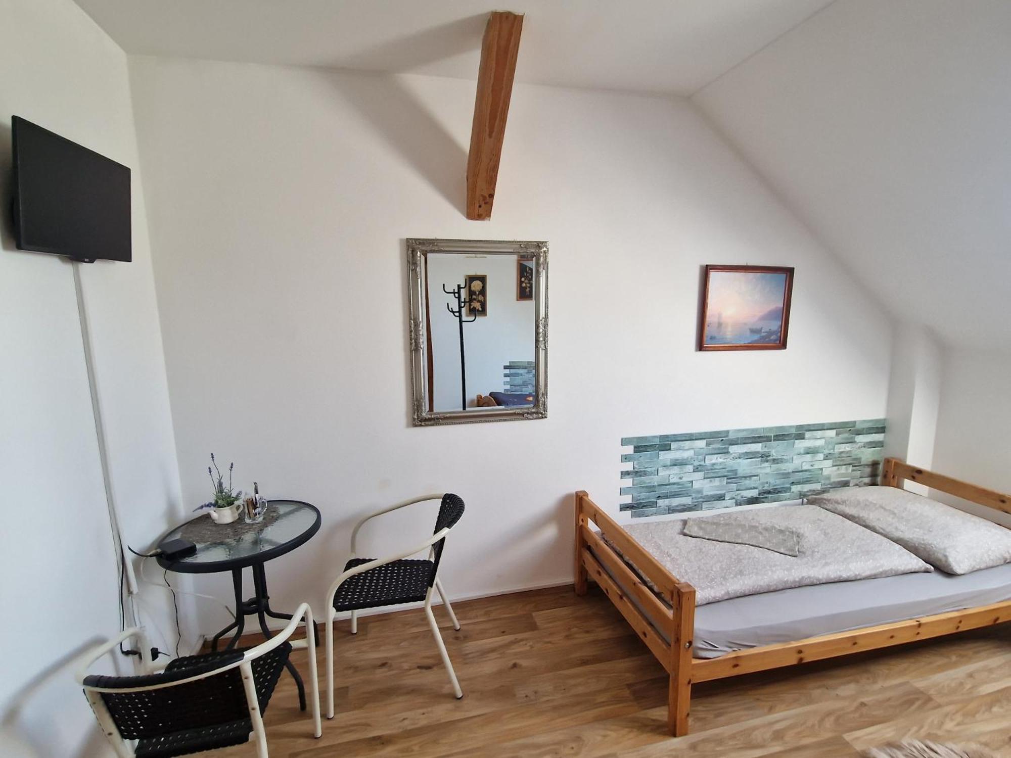 Farm Stay Nh Stables Nyrany Extérieur photo